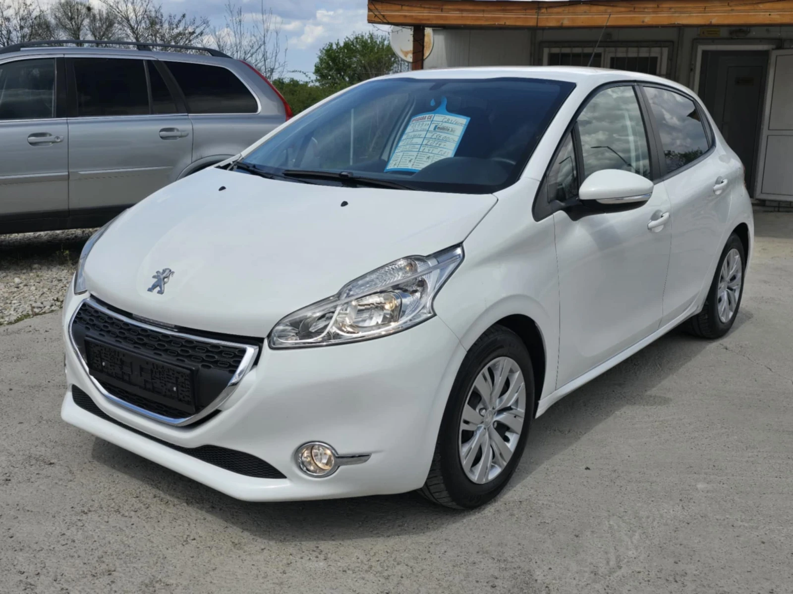 Peugeot 208  - изображение 2