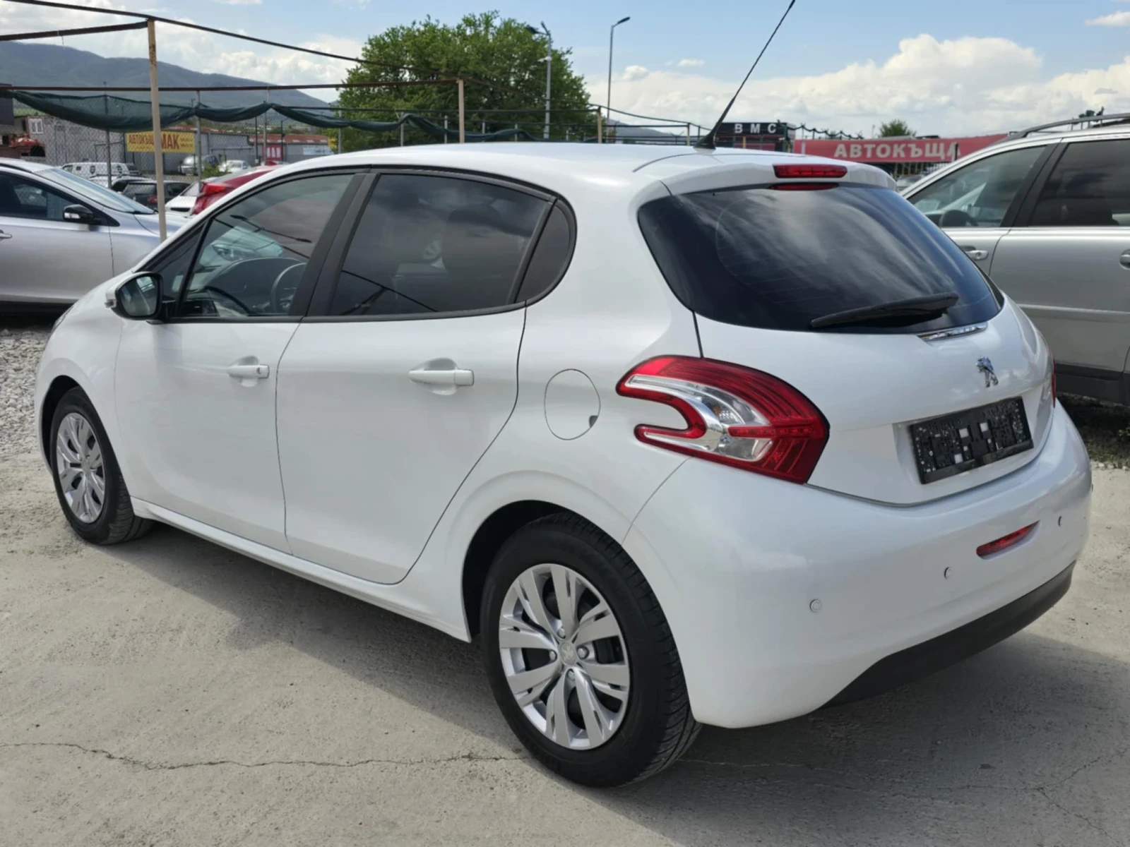 Peugeot 208  - изображение 3