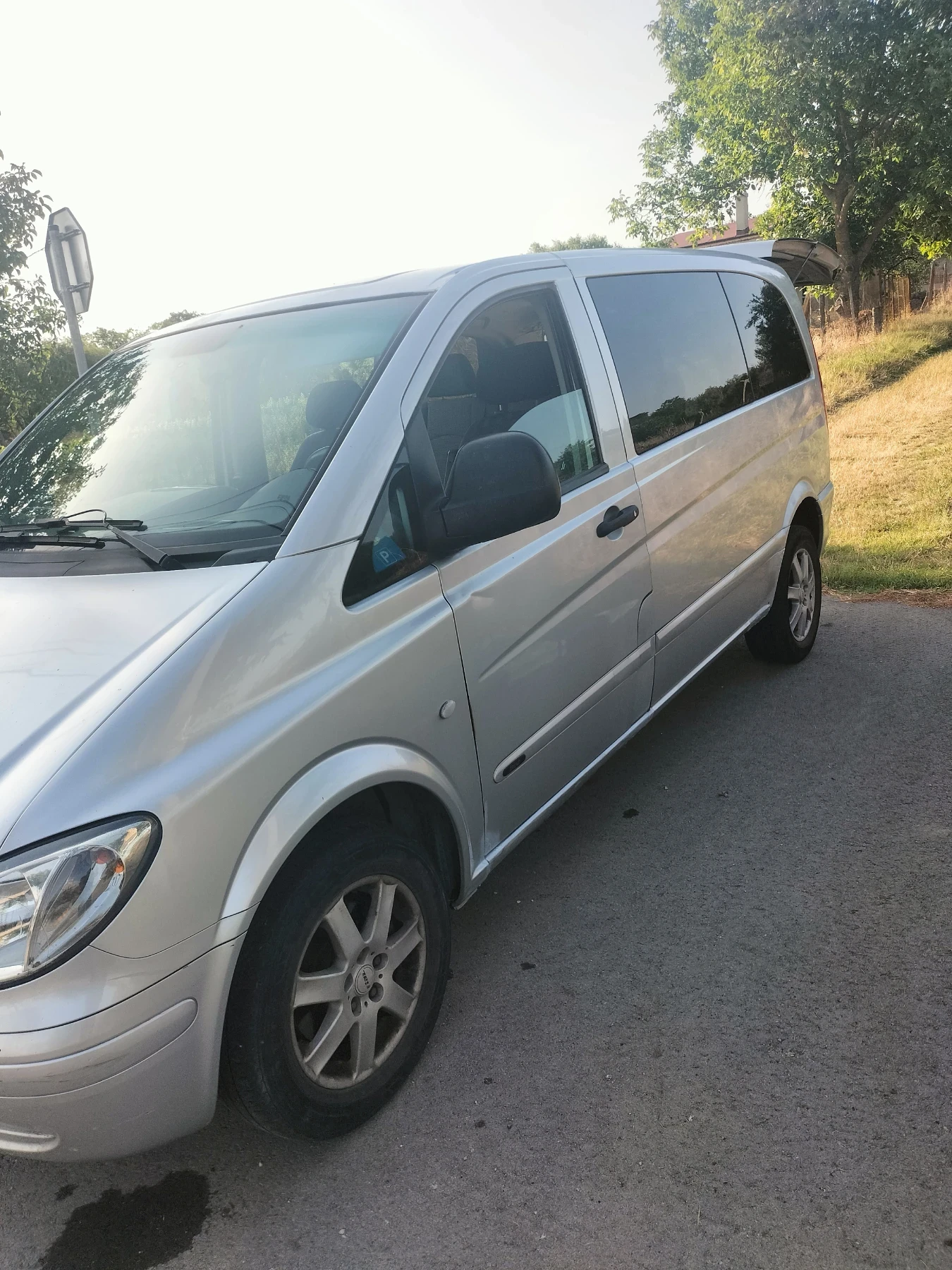 Mercedes-Benz Viano  - изображение 10