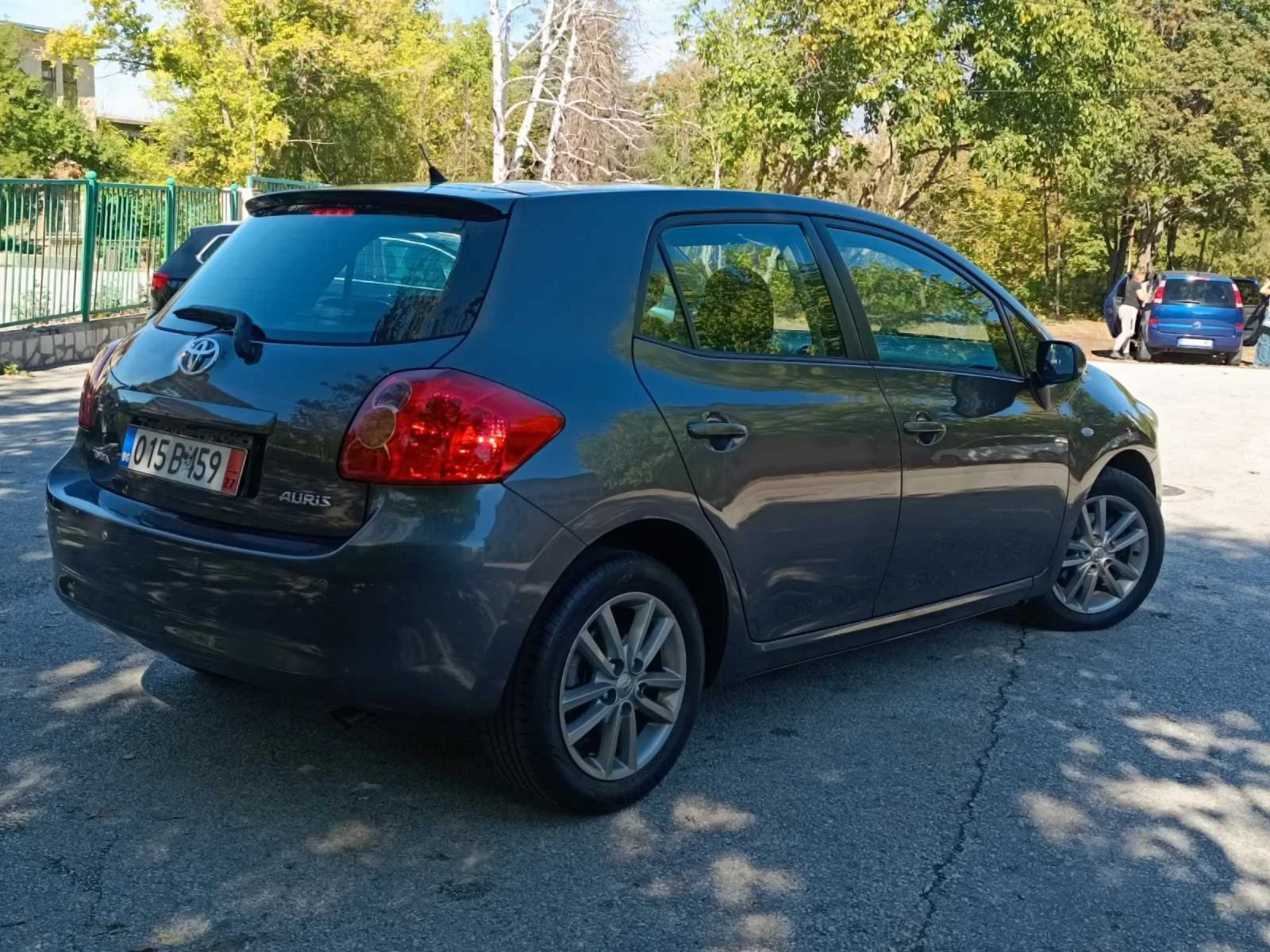 Toyota Auris 1.6/124 к.с./климатроник/ТОП  - изображение 3