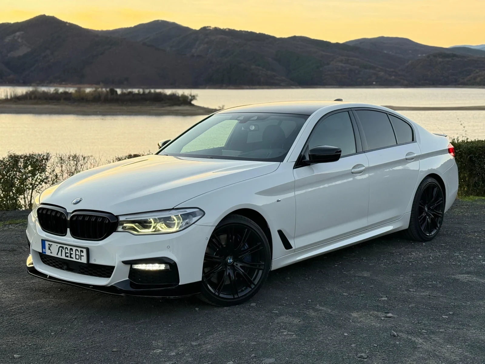 BMW 540 MPack* HeadUp* XDrive* Distronic* Memory* Ambient | Mobile.bg � ����������� 1