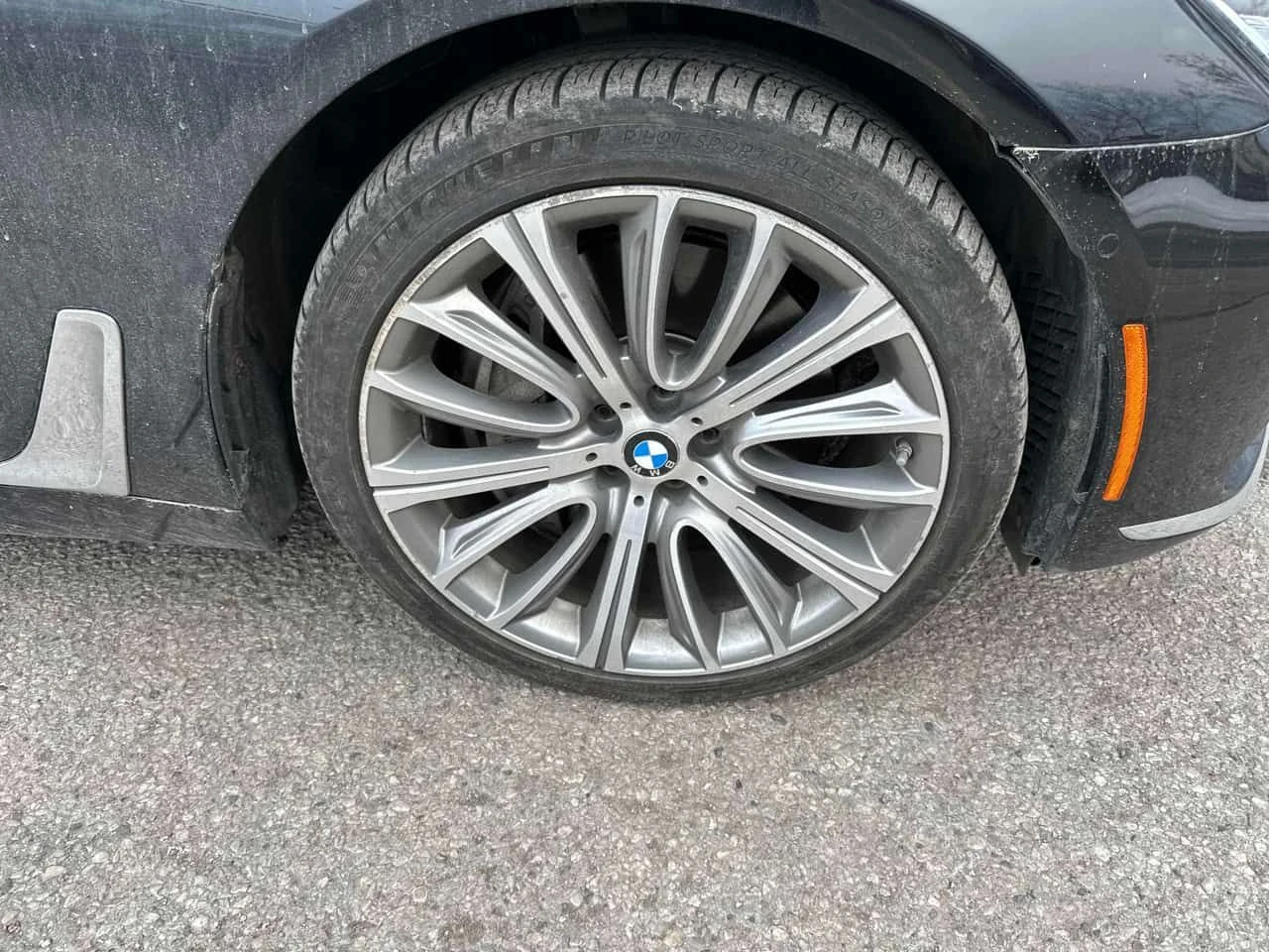 BMW 750 4dr Sdn xDrive/ОБДУХВАНЕ/360 CAM/АМБИЕНТНО, снимка 6 - Автомобили и джипове - 53819611