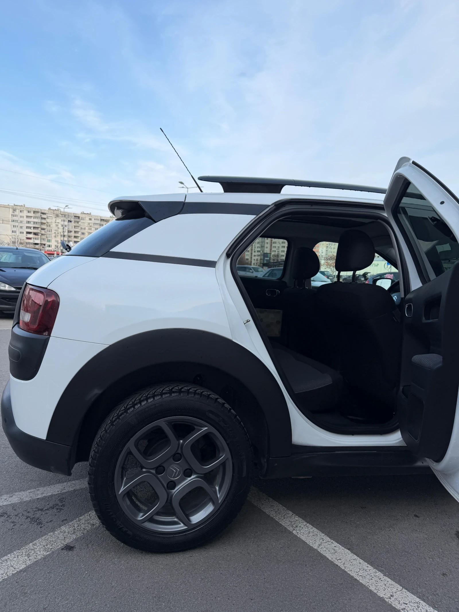 Citroen C4 Cactus 1.2 , снимка 8 - Автомобили и джипове - 53891669