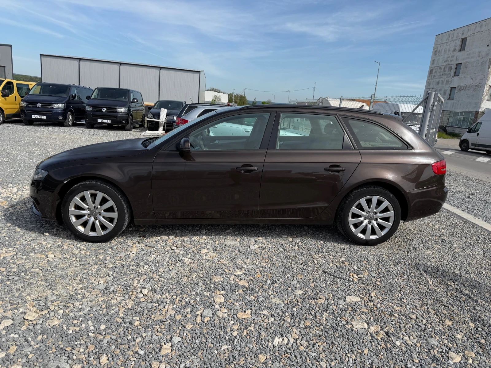 Audi A4, снимка 8 - Автомобили и джипове - 54485557