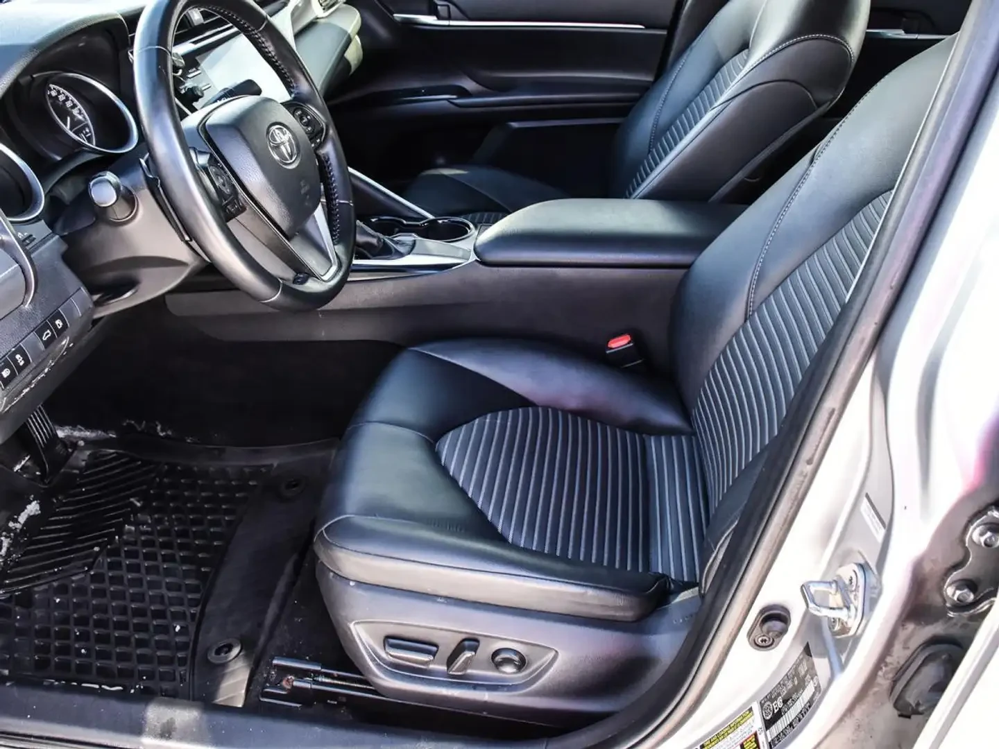 Toyota Camry Hybrid SE| �������| ������| CruiseControl | Mobile.bg � ����������� 4