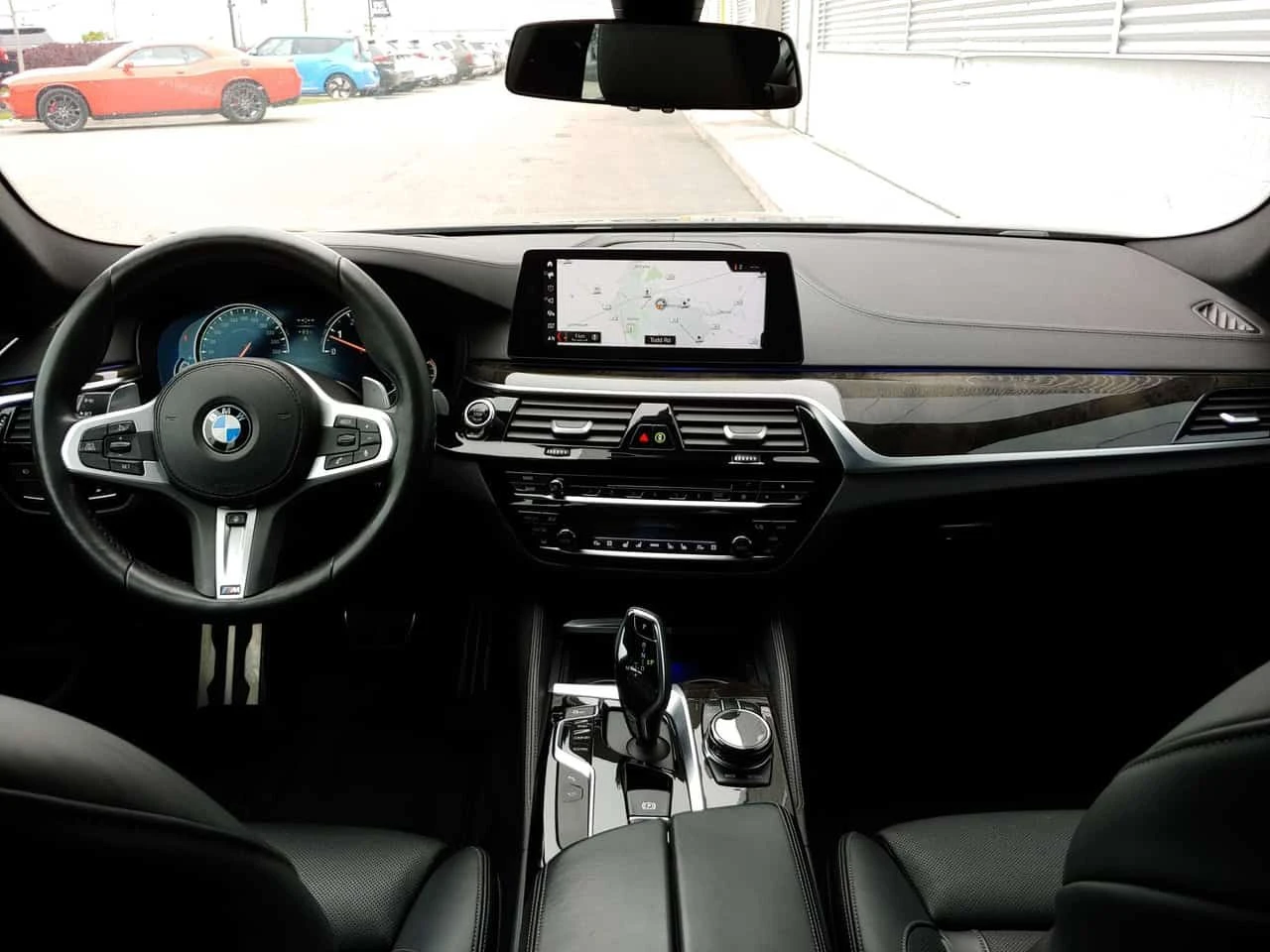 BMW 530 М ПАКЕТ/xDrive/CARFAX/ФИНАНСИРАНЕ, снимка 15 - Автомобили и джипове - 54605586