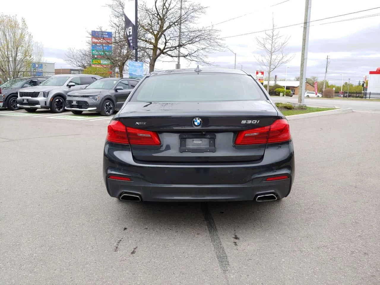 BMW 530 М ПАКЕТ/xDrive/CARFAX/ФИНАНСИРАНЕ, снимка 6 - Автомобили и джипове - 54605586