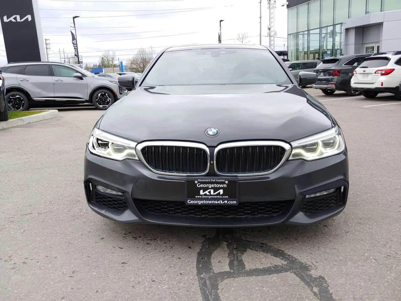 BMW 530 М ПАКЕТ/xDrive/CARFAX/ФИНАНСИРАНЕ, снимка 2 - Автомобили и джипове - 54605586