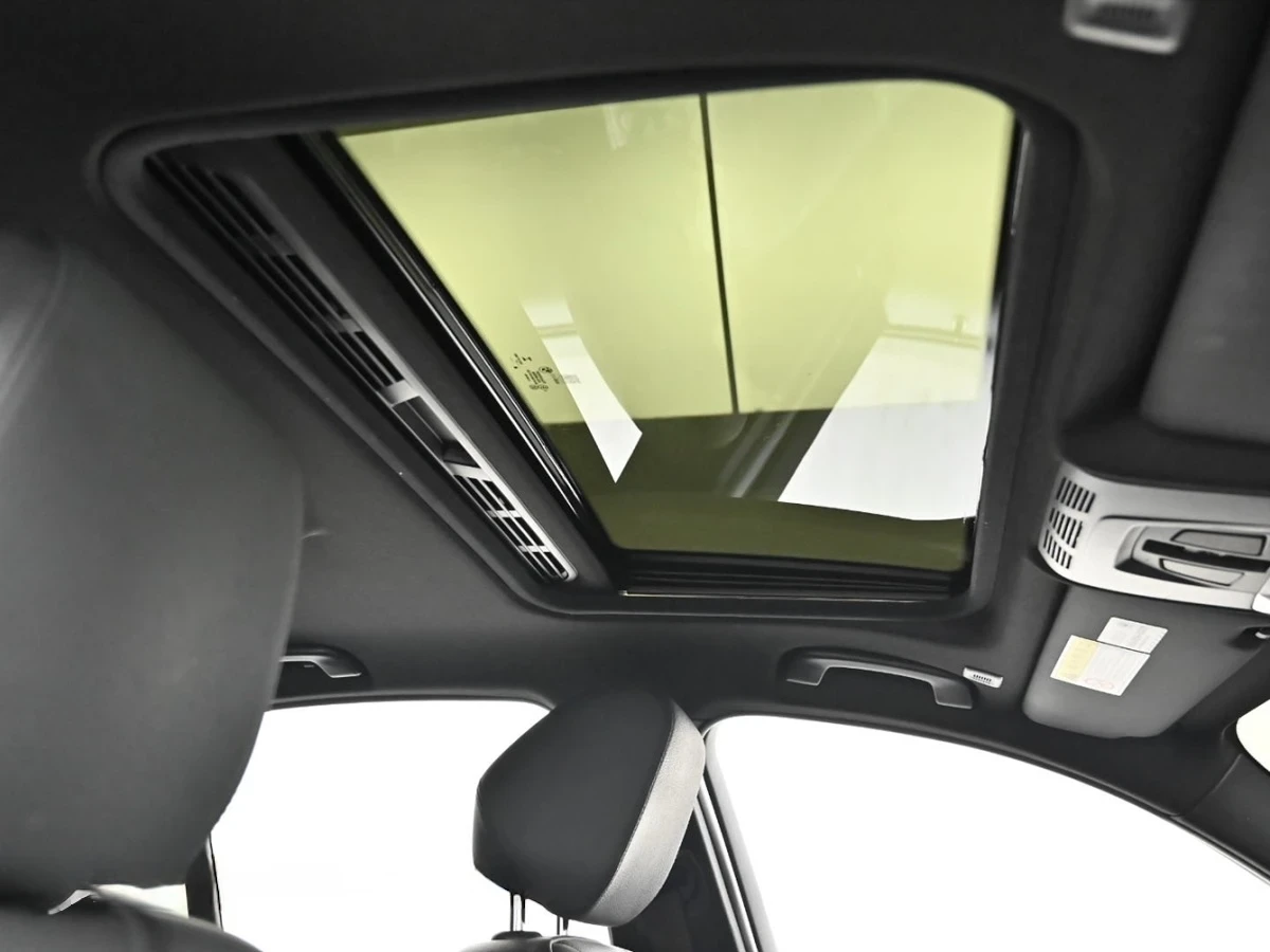BMW 330 M330i HeadUp, line assist, подгрев, снимка 12 - Автомобили и джипове - 54944265