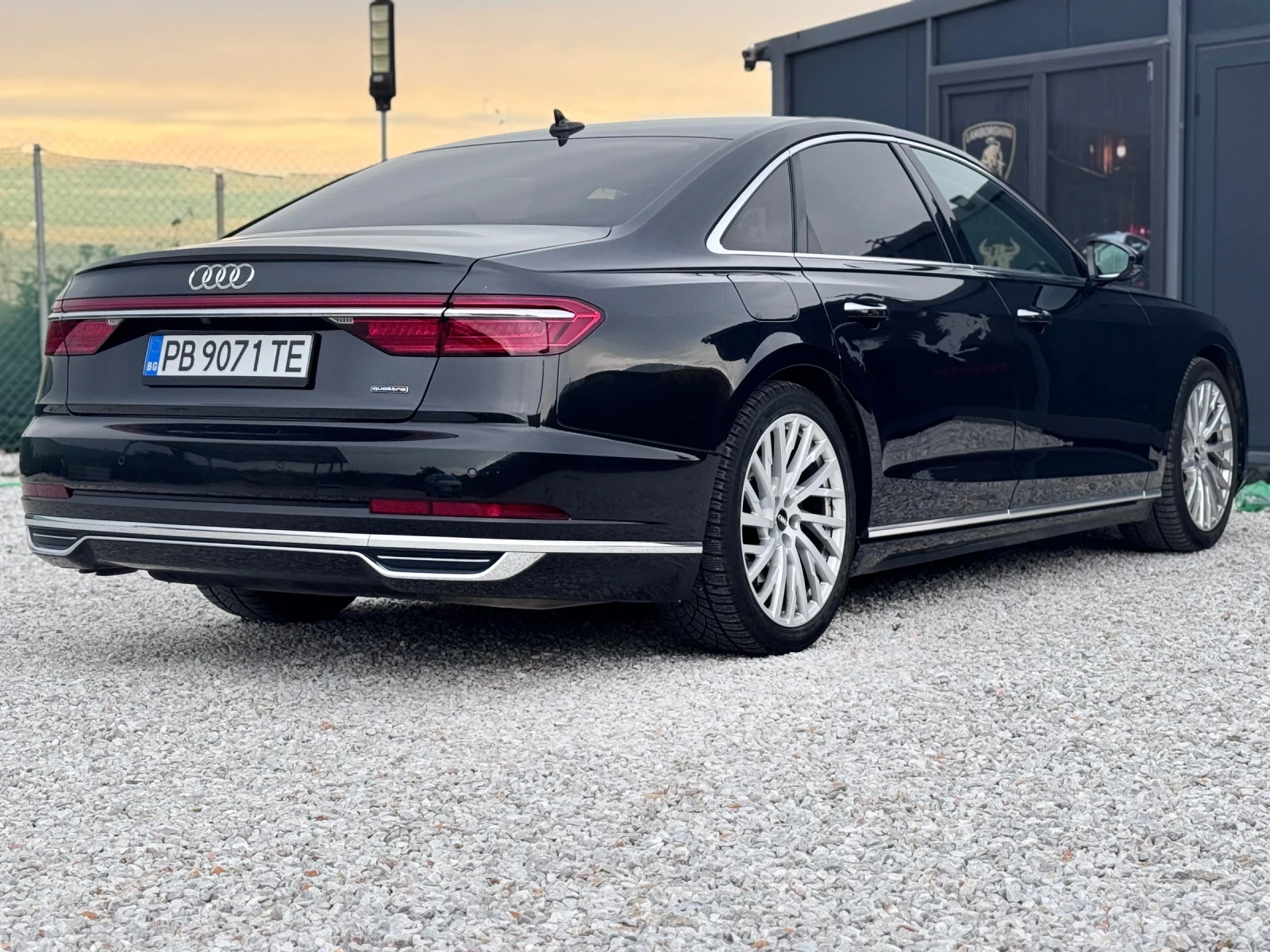 Audi A8 50TDI* Matrix* AIR* Distronic* Top* , снимка 6 - Автомобили и джипове - 54946702