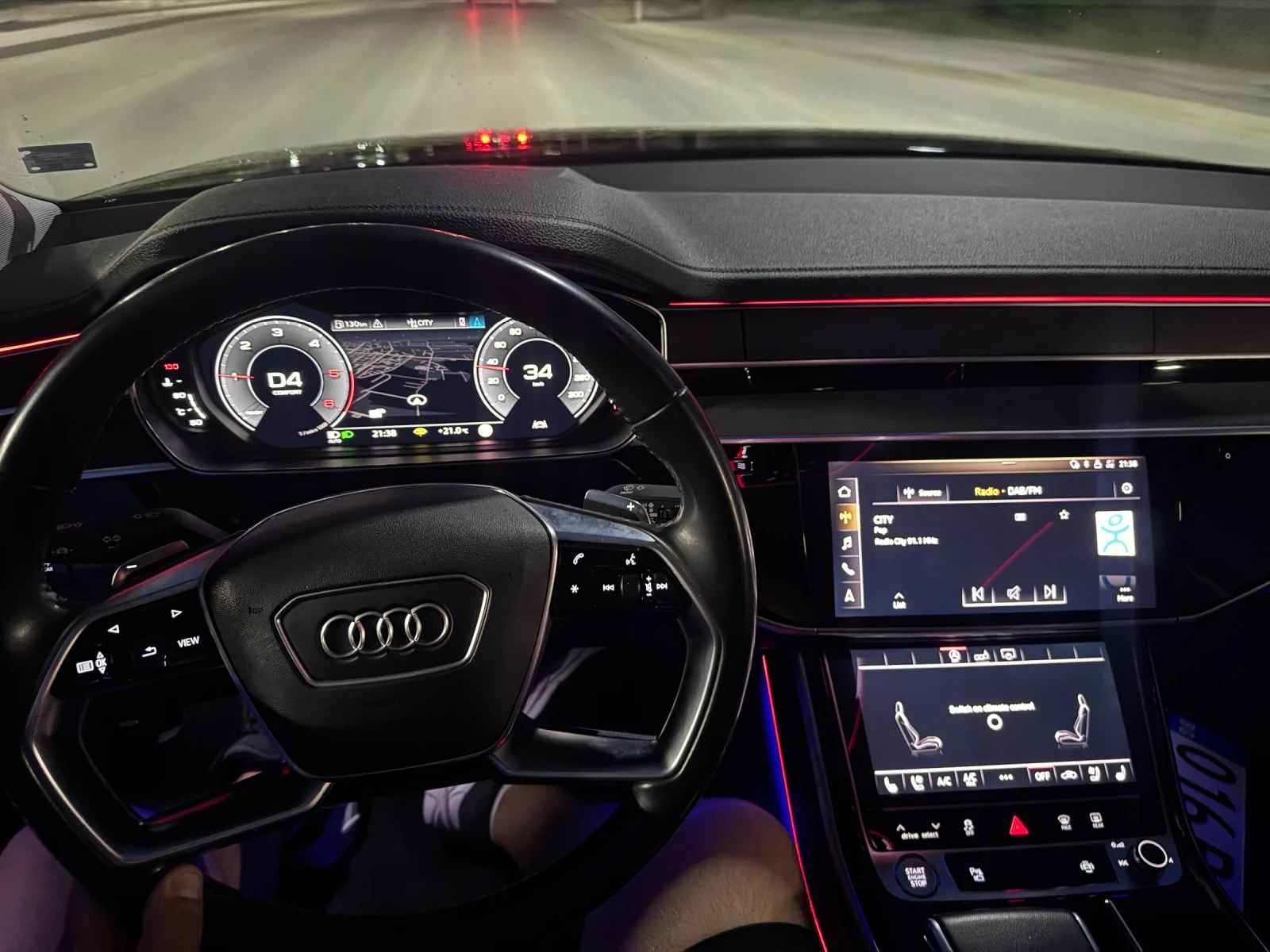 Audi A8 50TDI* Matrix* AIR* Distronic* Top* , снимка 17 - Автомобили и джипове - 54946702