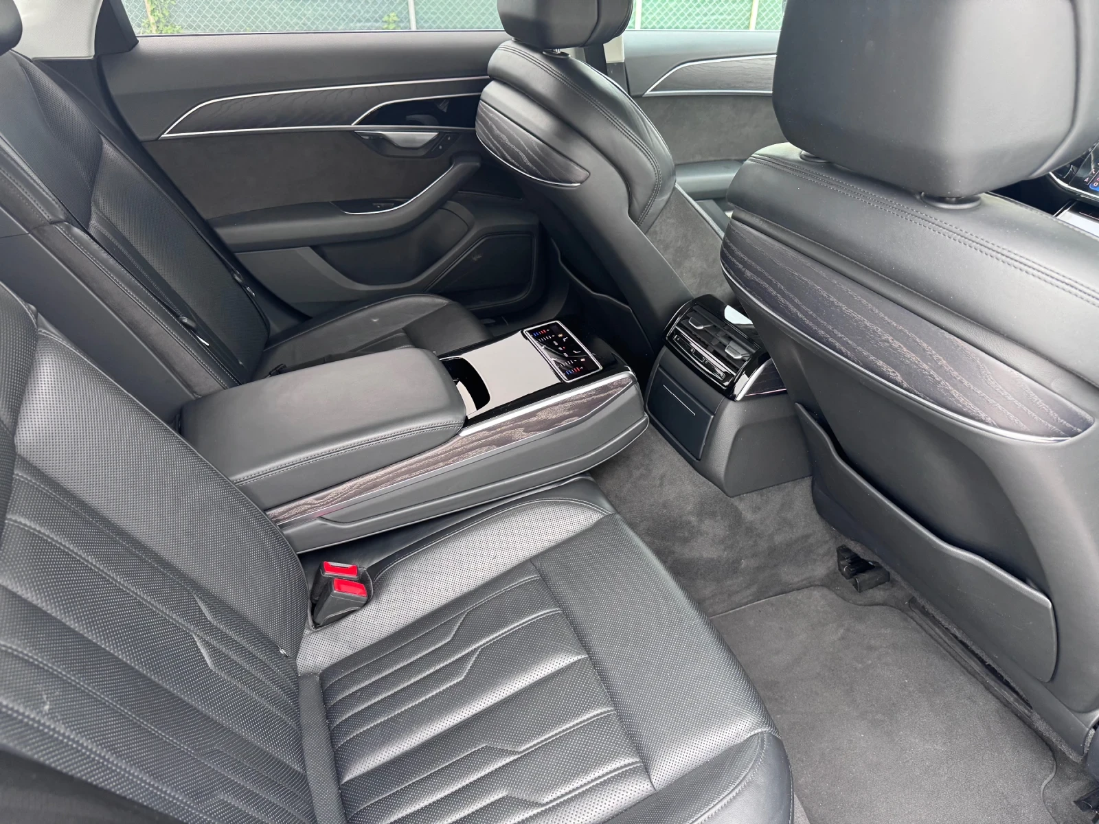 Audi A8 50TDI* Matrix* AIR* Distronic* Top* , снимка 14 - Автомобили и джипове - 54946702