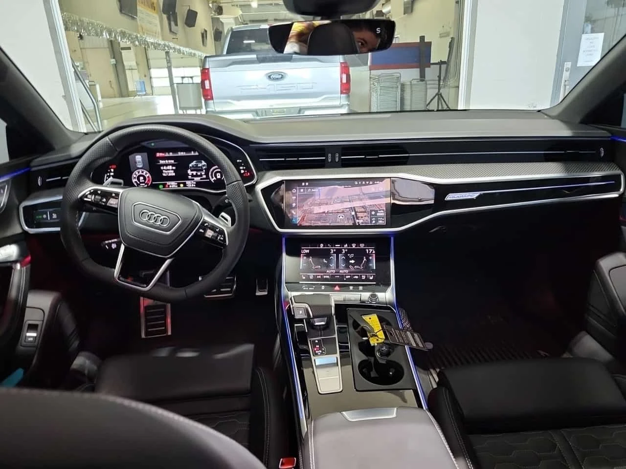 Audi Rs7 * PERFORMANCE * CARFAX * 14k km * , снимка 5 - Автомобили и джипове - 55320140