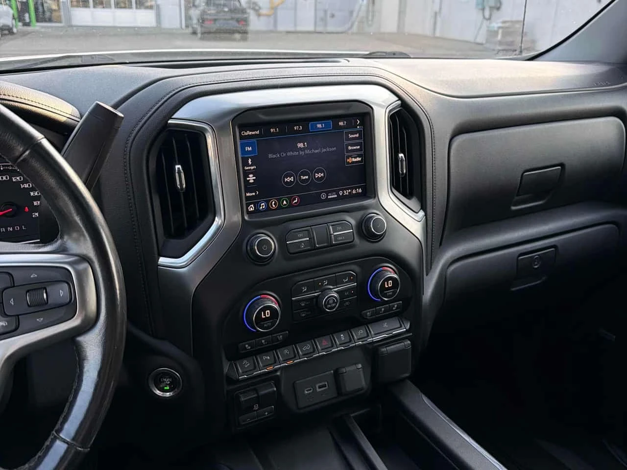Chevrolet Silverado * LTZ * CARFAX * ЦЕНА ДО БГ, снимка 9 - Автомобили и джипове - 55781750
