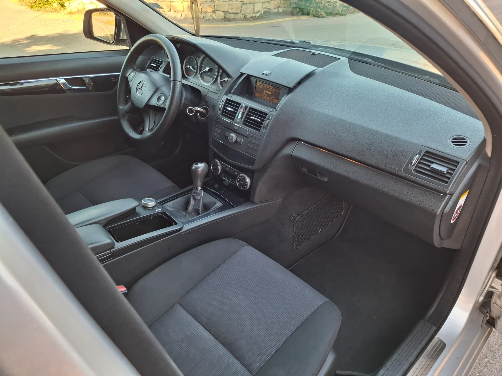Mercedes-Benz C 220 220cdi, снимка 9 - Автомобили и джипове - 56410521