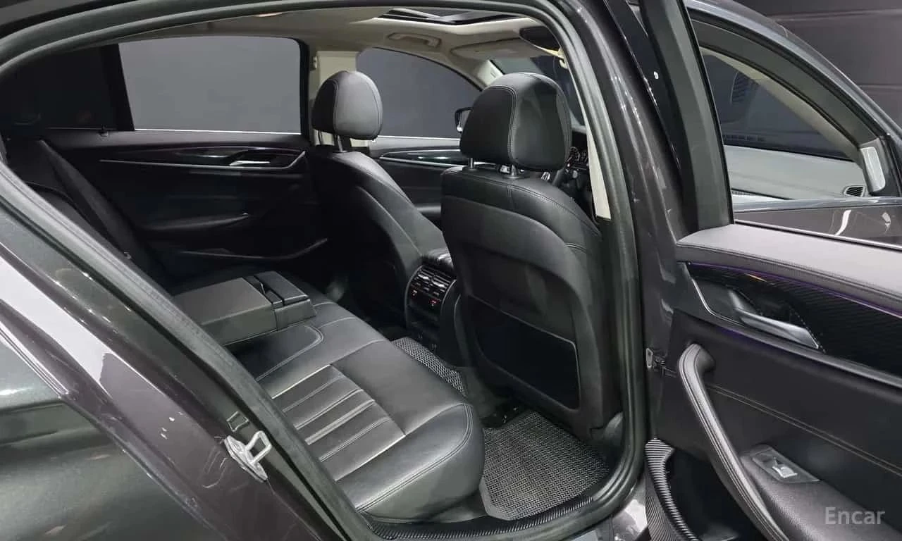 BMW 520, снимка 12 - Автомобили и джипове - 56737061