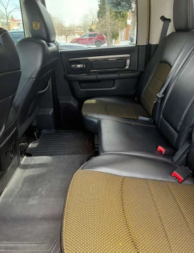 Dodge RAM 1500 * Sport * BUMBLEBEE* ПАНО* ПОДГРЕВ* KEYLESS* , снимка 12