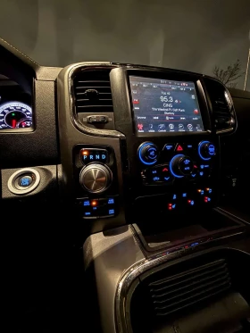 Dodge RAM 1500 * Sport * BUMBLEBEE* ПАНО* ПОДГРЕВ* KEYLESS* , снимка 9