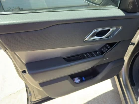 Land Rover Range Rover Velar R-DYNAMIC S 2.0 I4 300 PS, снимка 12