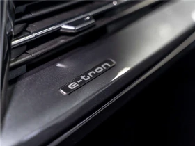 Audi Q4 S-Line E-Tron* MATRIX* ОБДУХ* 21" RS* , снимка 14