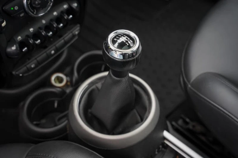 Mini Countryman MINI* Countryman S* , снимка 15 - Автомобили и джипове - 52585078