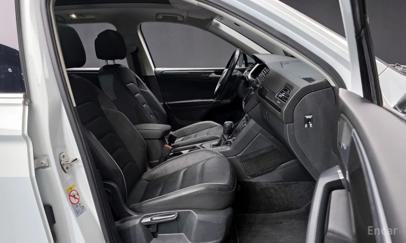 VW Tiguan Allspace, снимка 10 - Автомобили и джипове - 53021535