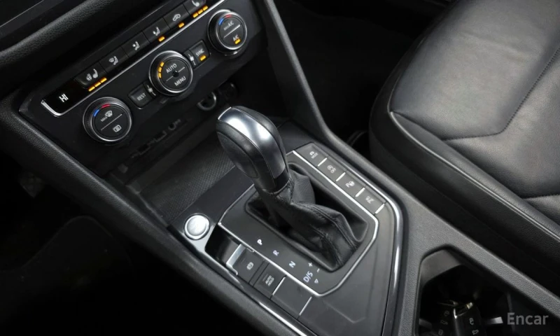 VW Tiguan Allspace, снимка 9 - Автомобили и джипове - 53021535