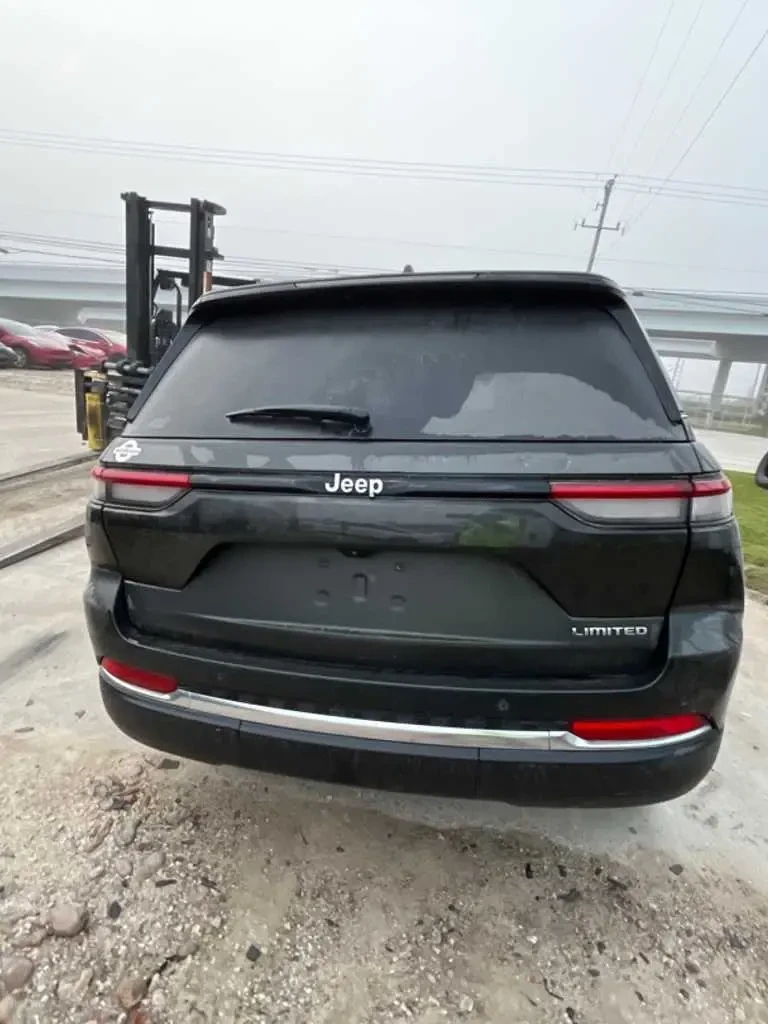 Jeep Grand cherokee Limited | 3.6 V6 - изображение 2