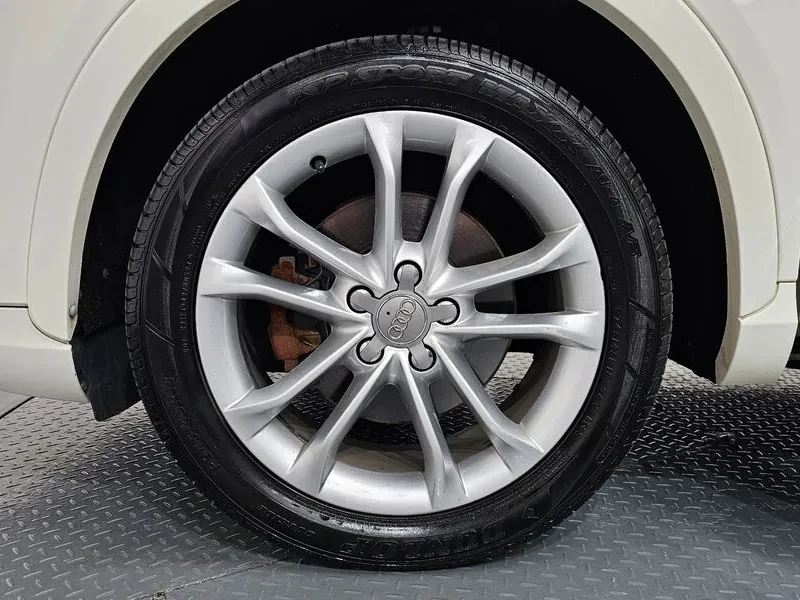 Audi Q3 2.0 TDI Quattro, снимка 10 - Автомобили и джипове - 55128653