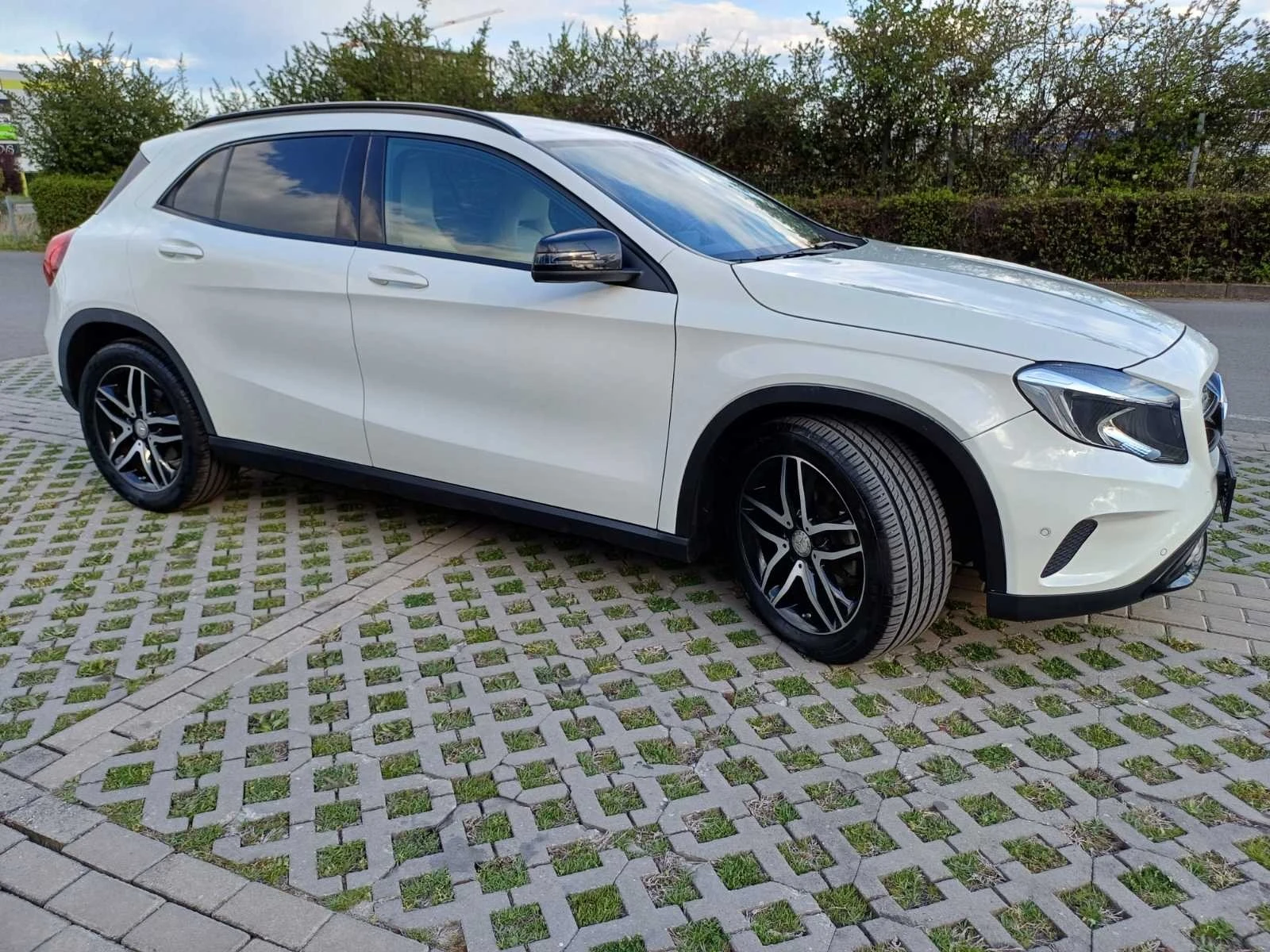 Mercedes-Benz GLA 200  - изображение 7