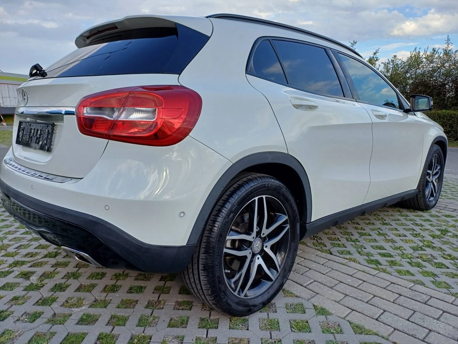 Mercedes-Benz GLA 200  - изображение 8