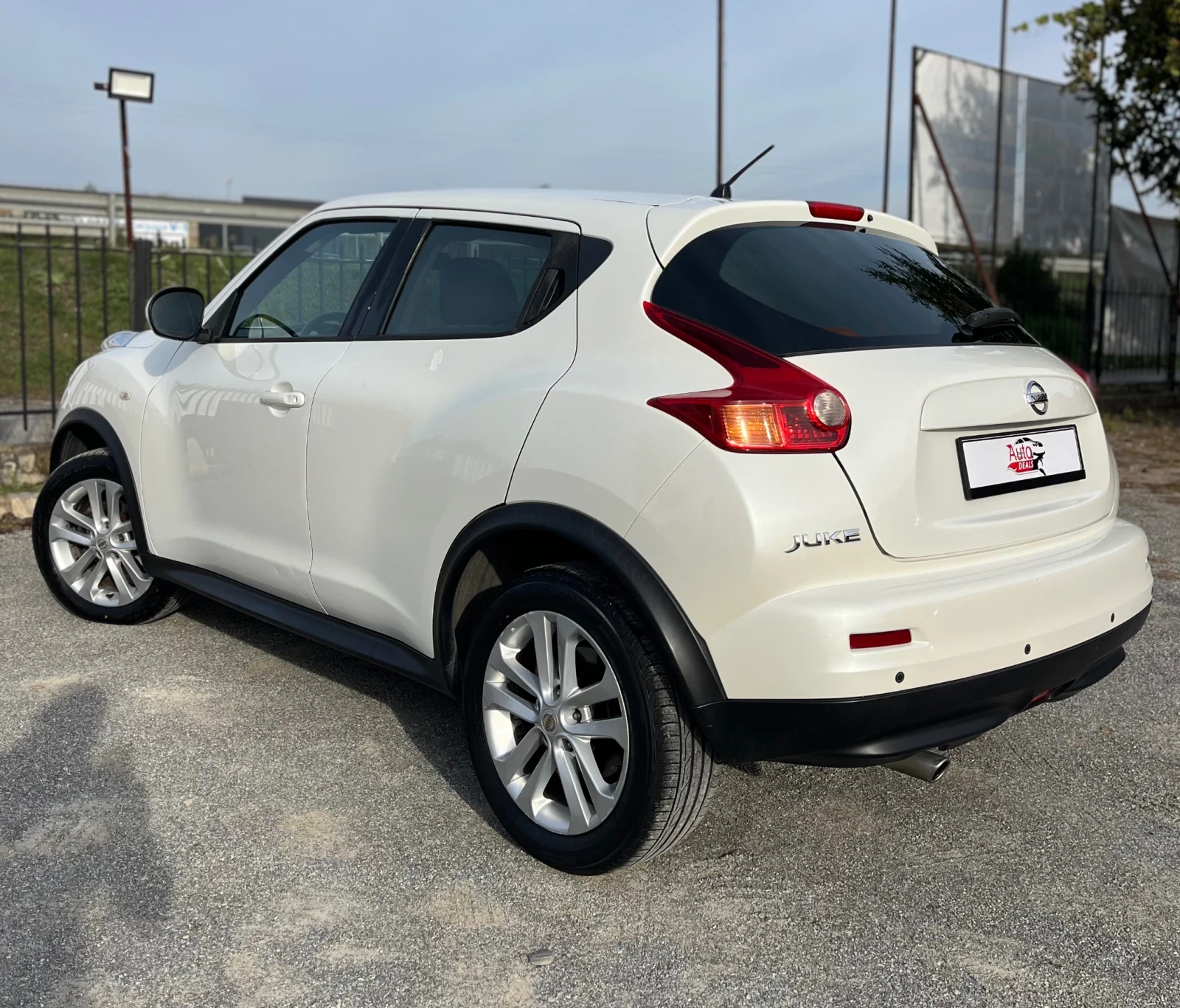 Nissan Juke 1.6i* ФАБРИЧНА ГАЗ BIFUEL* TOP - изображение 4