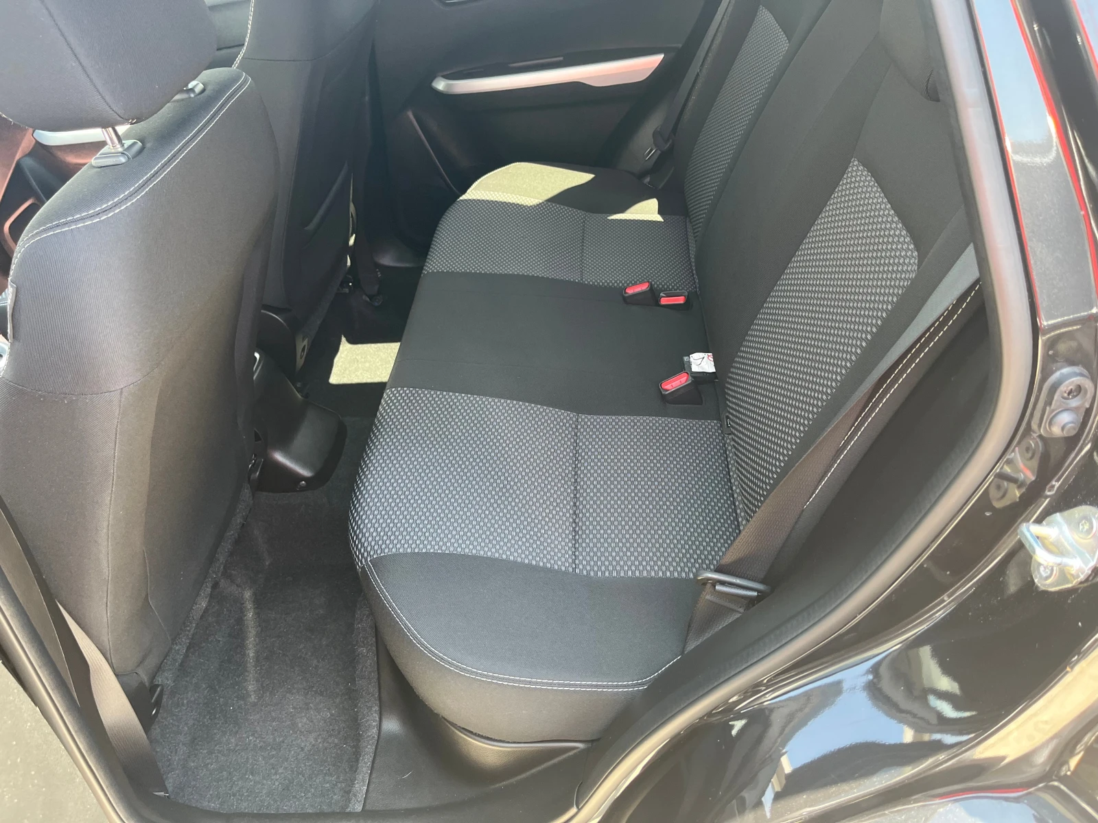 Suzuki Vitara 4x4 1.6 i 120k.c - изображение 9
