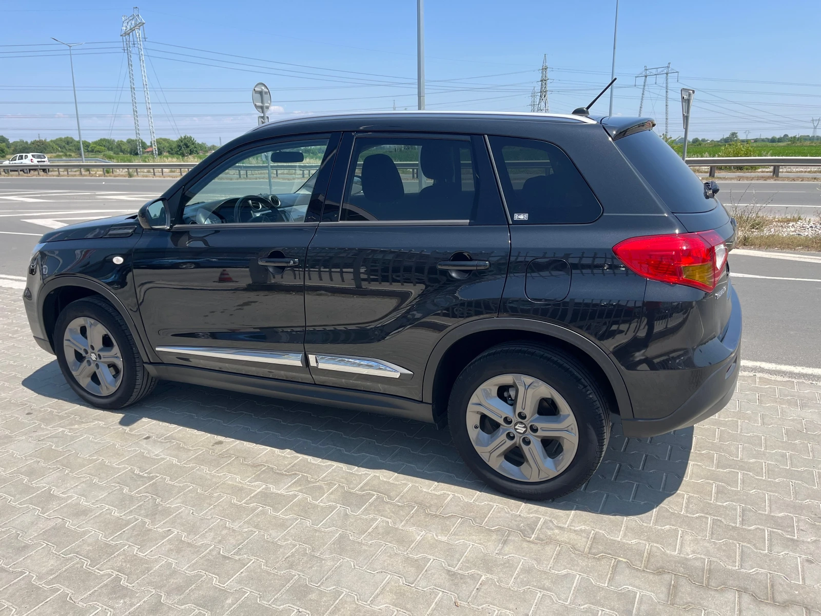 Suzuki Vitara 4x4 1.6 i 120k.c - изображение 3