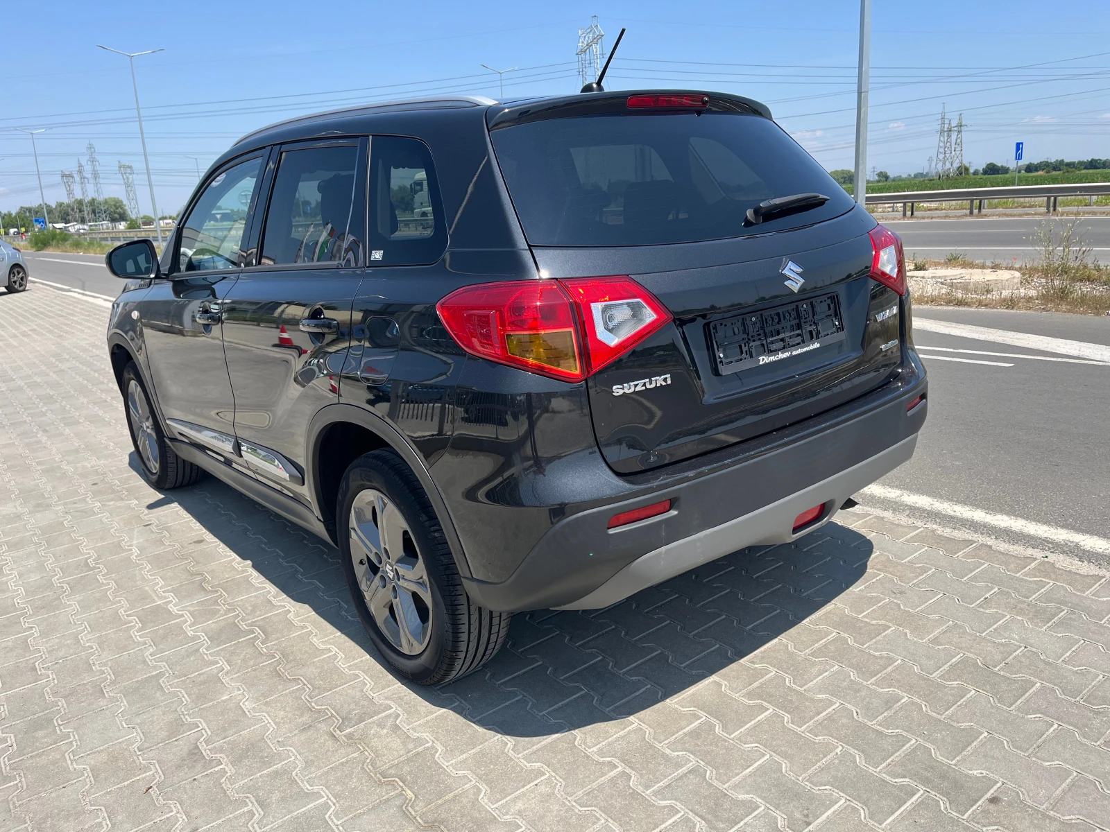 Suzuki Vitara 4x4 1.6 i 120k.c - изображение 5