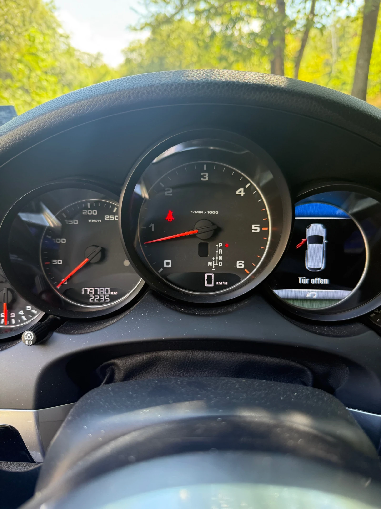 Porsche Cayenne  - изображение 4