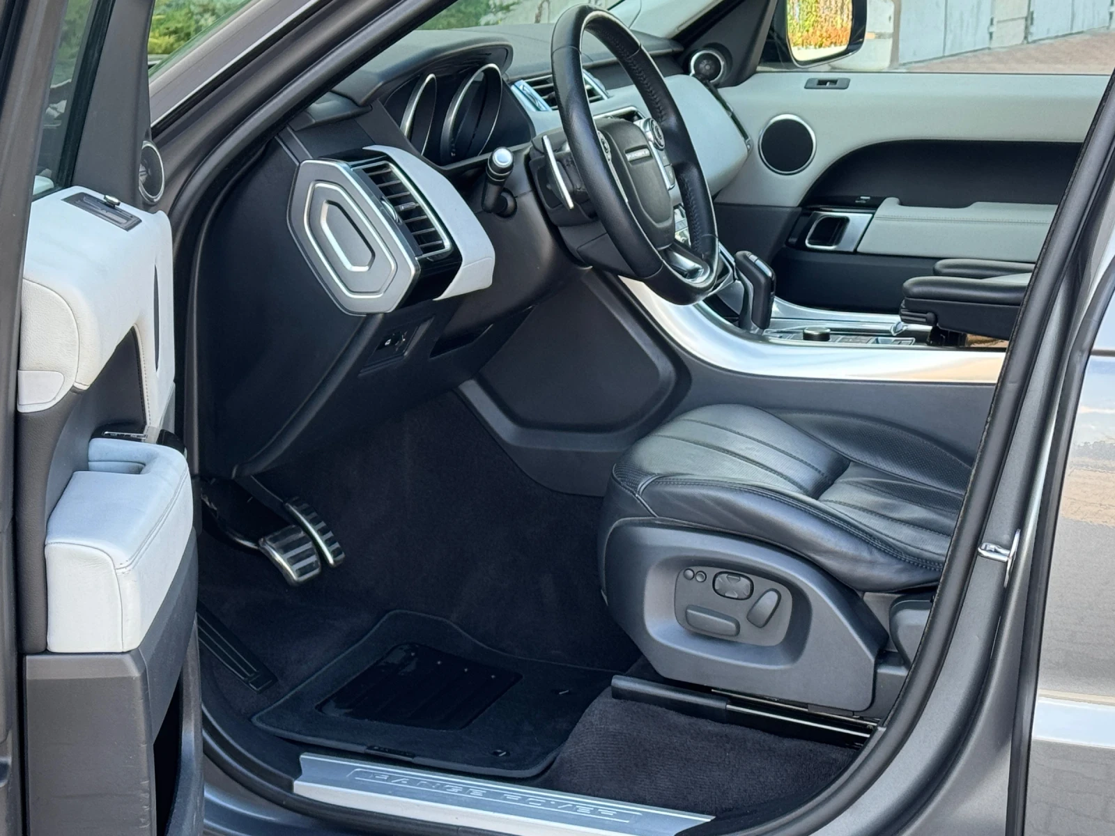 Land Rover Range Rover Sport 3.0D-HSE-ПАНОРАМА-КОЖА-ПАМЕТ-ПОДГРЕВ-КАМЕРА-FULL!! - изображение 9