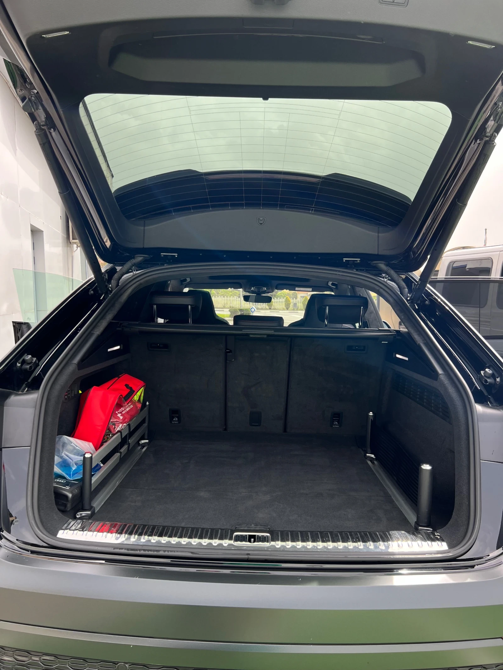 Audi RSQ8 | Mobile.bg   14