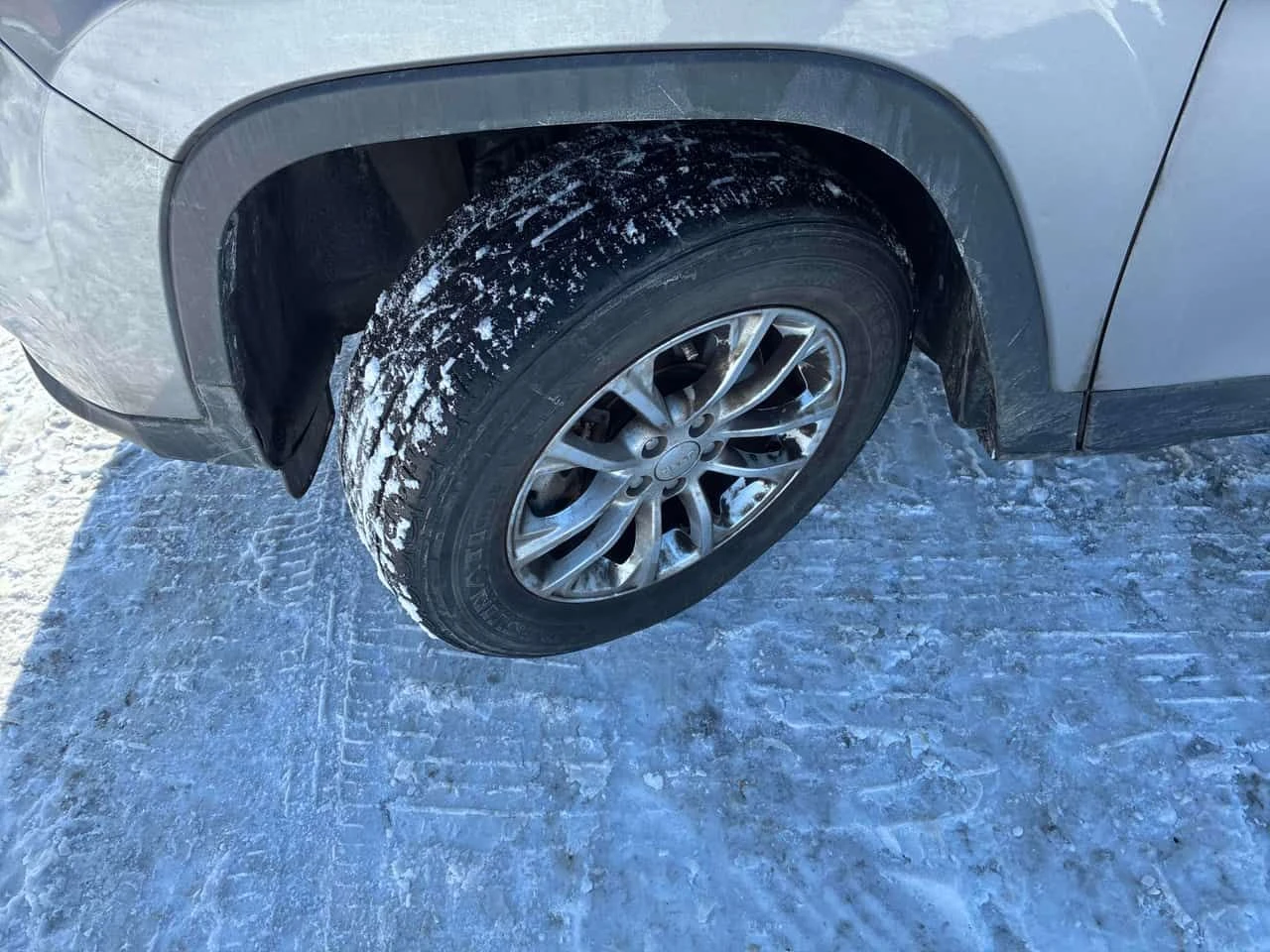 Jeep Cherokee * North * CARFAX * ���� �� �� | Mobile.bg � ����������� 13