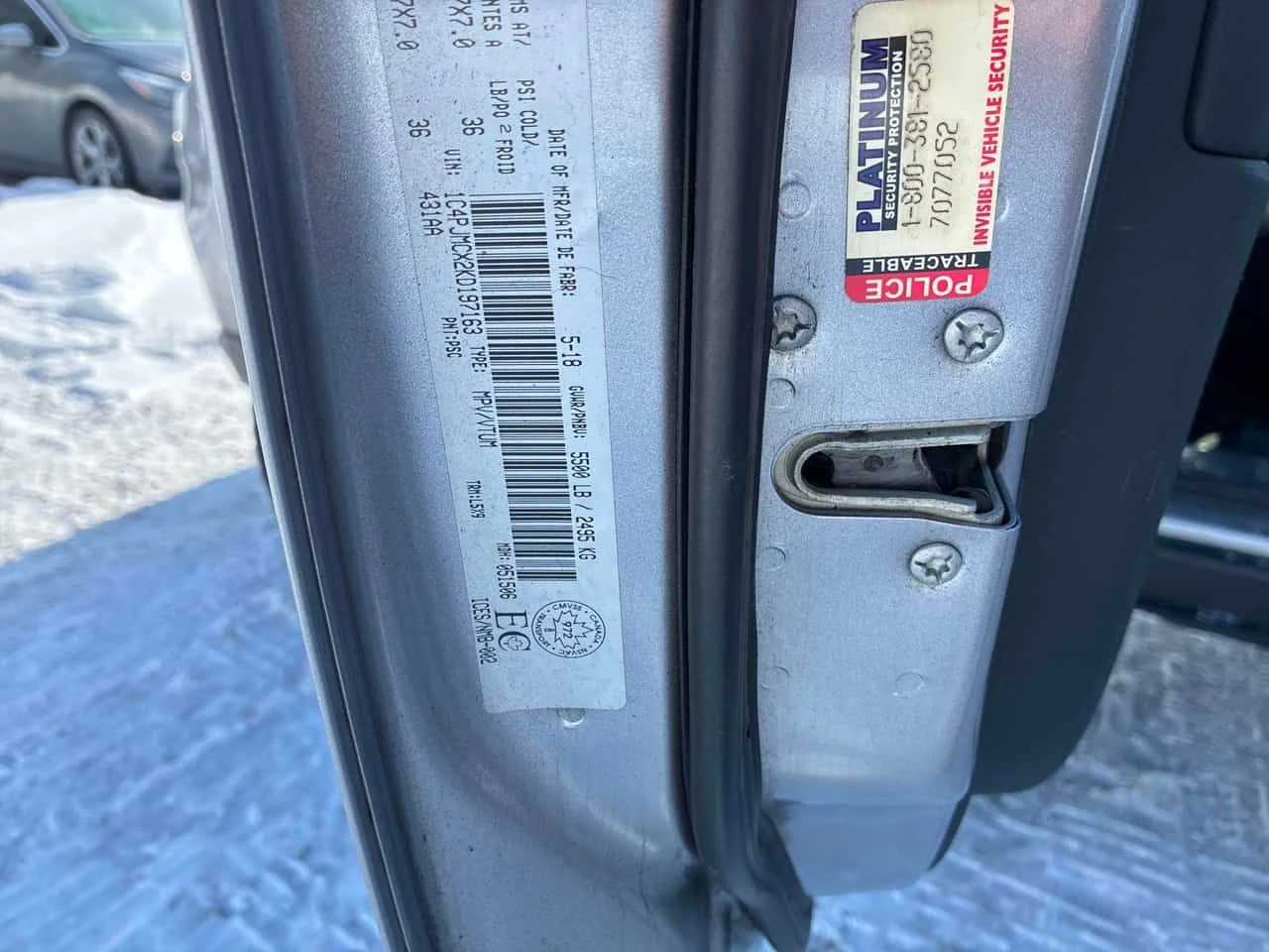 Jeep Cherokee * North * CARFAX * ЦЕНА ДО БГ - изображение 9