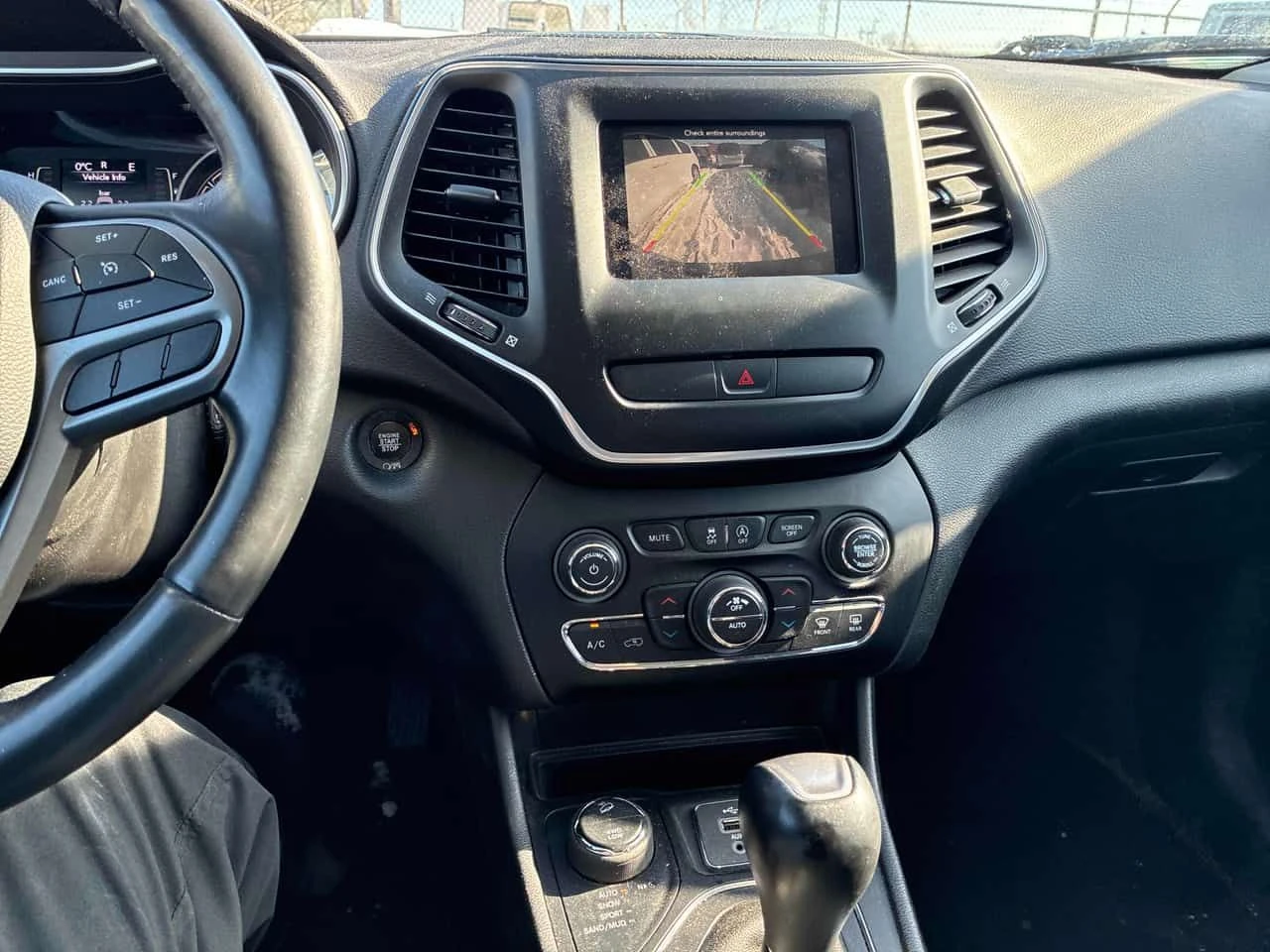 Jeep Cherokee * North * CARFAX * ЦЕНА ДО БГ - изображение 7