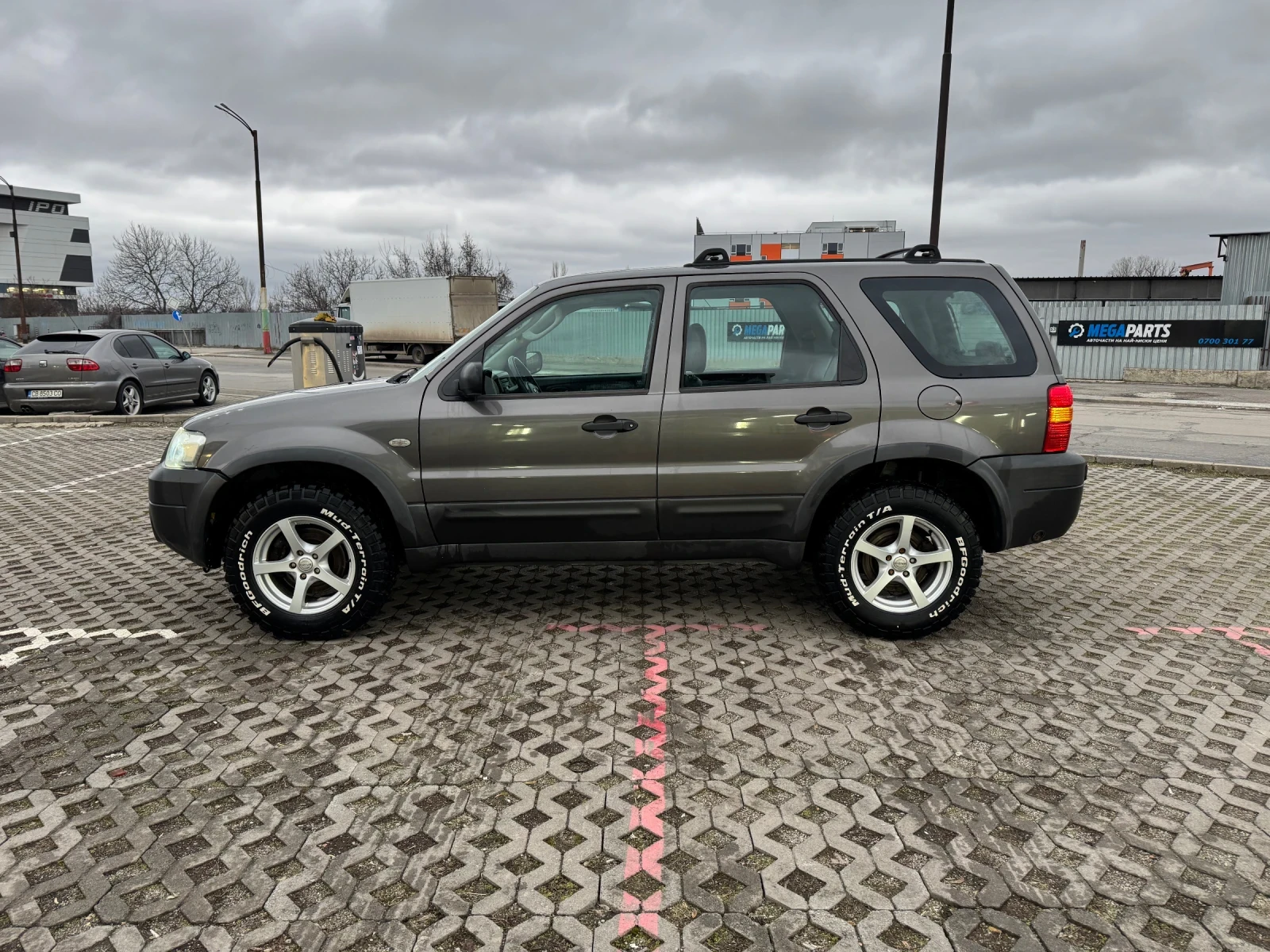 Ford Maverick 2.3 ГАЗ 150кс 4х4 XLT, снимка 9 - Автомобили и джипове - 53714724