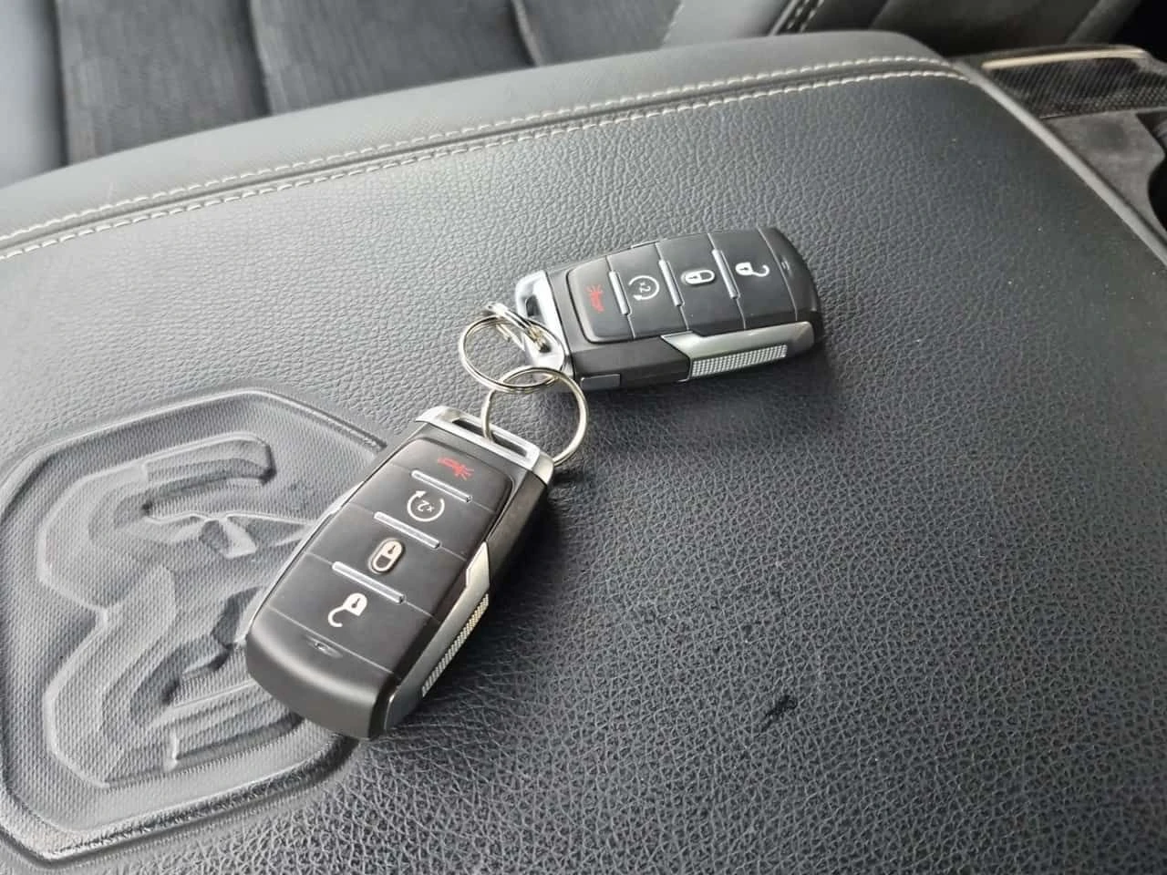 Dodge RAM 1500 * SPORT CREW CAB SHORT BED * NAVI* , снимка 8 - Автомобили и джипове - 54078739