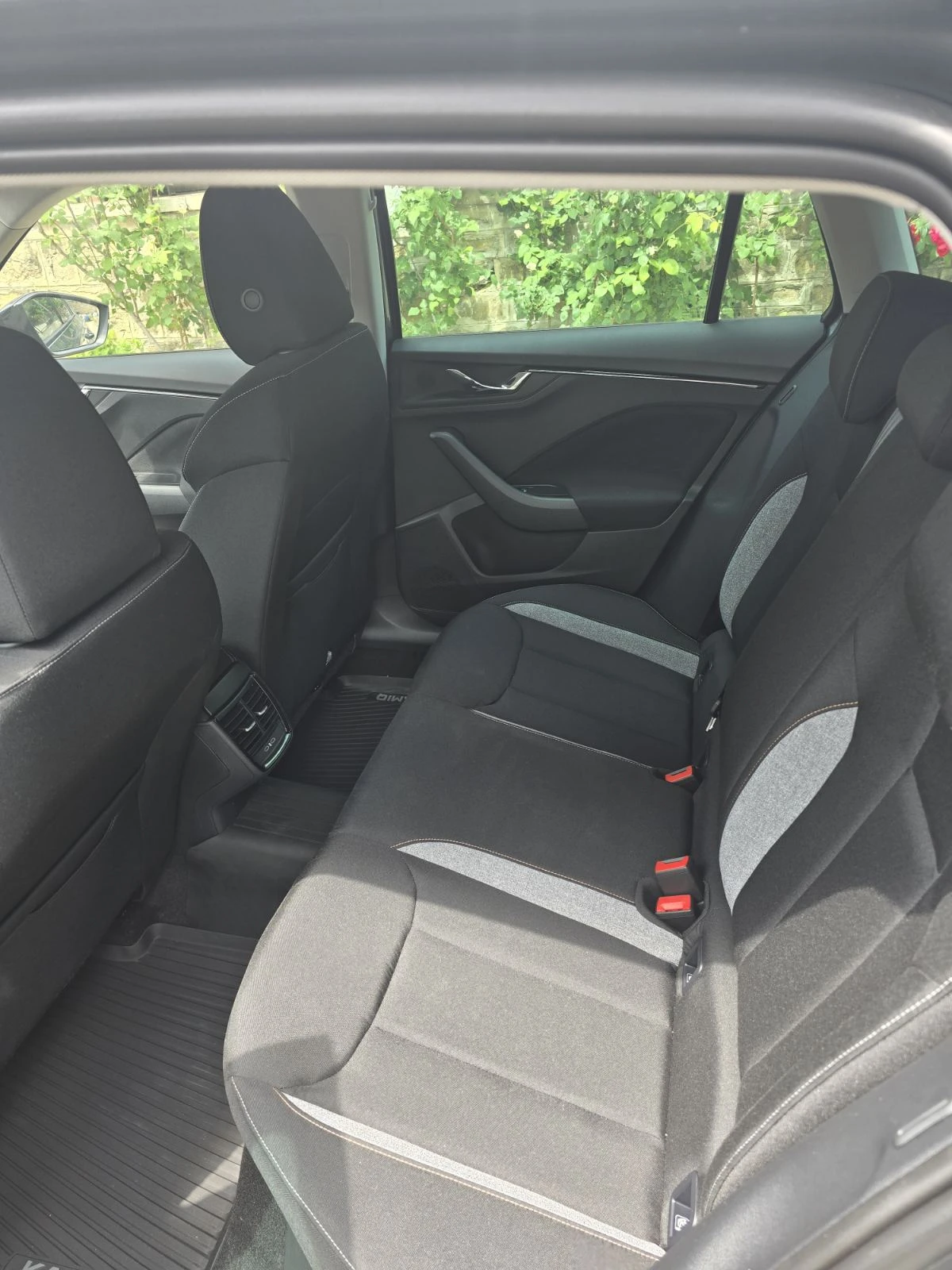Skoda Kamiq Edition 1, 5 TSI /110 kW/ 150 к.с., 7DSG, снимка 11 - Автомобили и джипове - 54643993