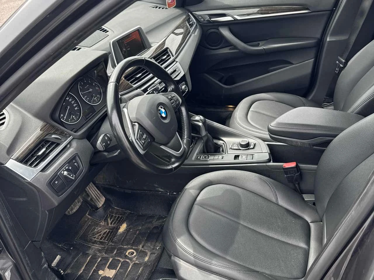 BMW X1 xDrive28i/АВТОКРЕДИТ БЕЗ ПЪРВОНАЧАЛНА ВНОСКА, снимка 7 - Автомобили и джипове - 55004562