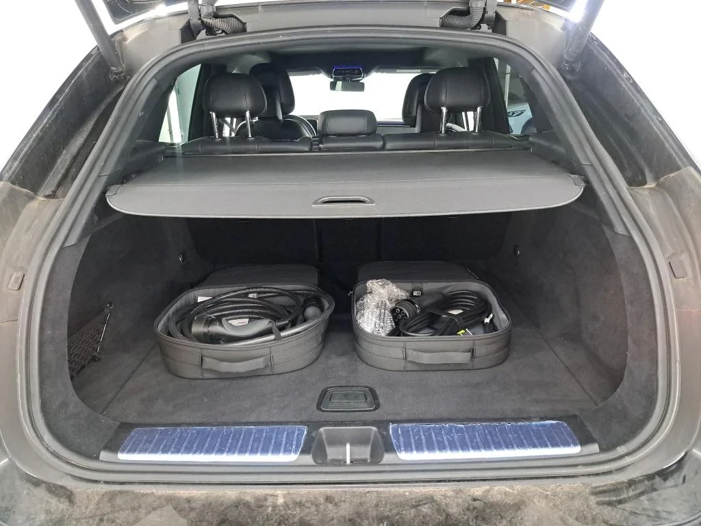 Mercedes-Benz EQE 97% 300 AMG Мемори, шибидах, подгрев, снимка 9 - Автомобили и джипове - 55724598