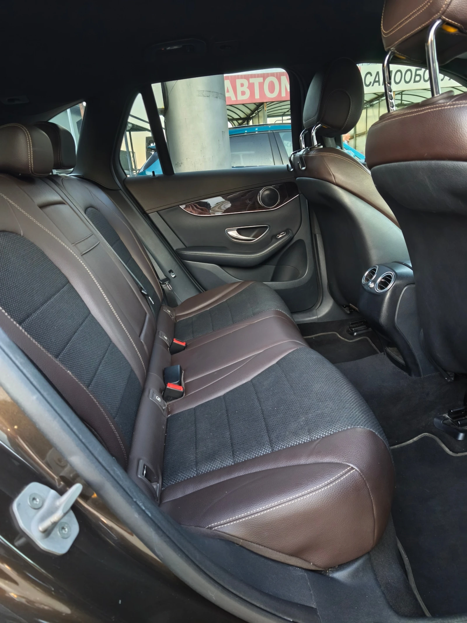 Mercedes-Benz GLC 250, снимка 2 - Автомобили и джипове - 56198129