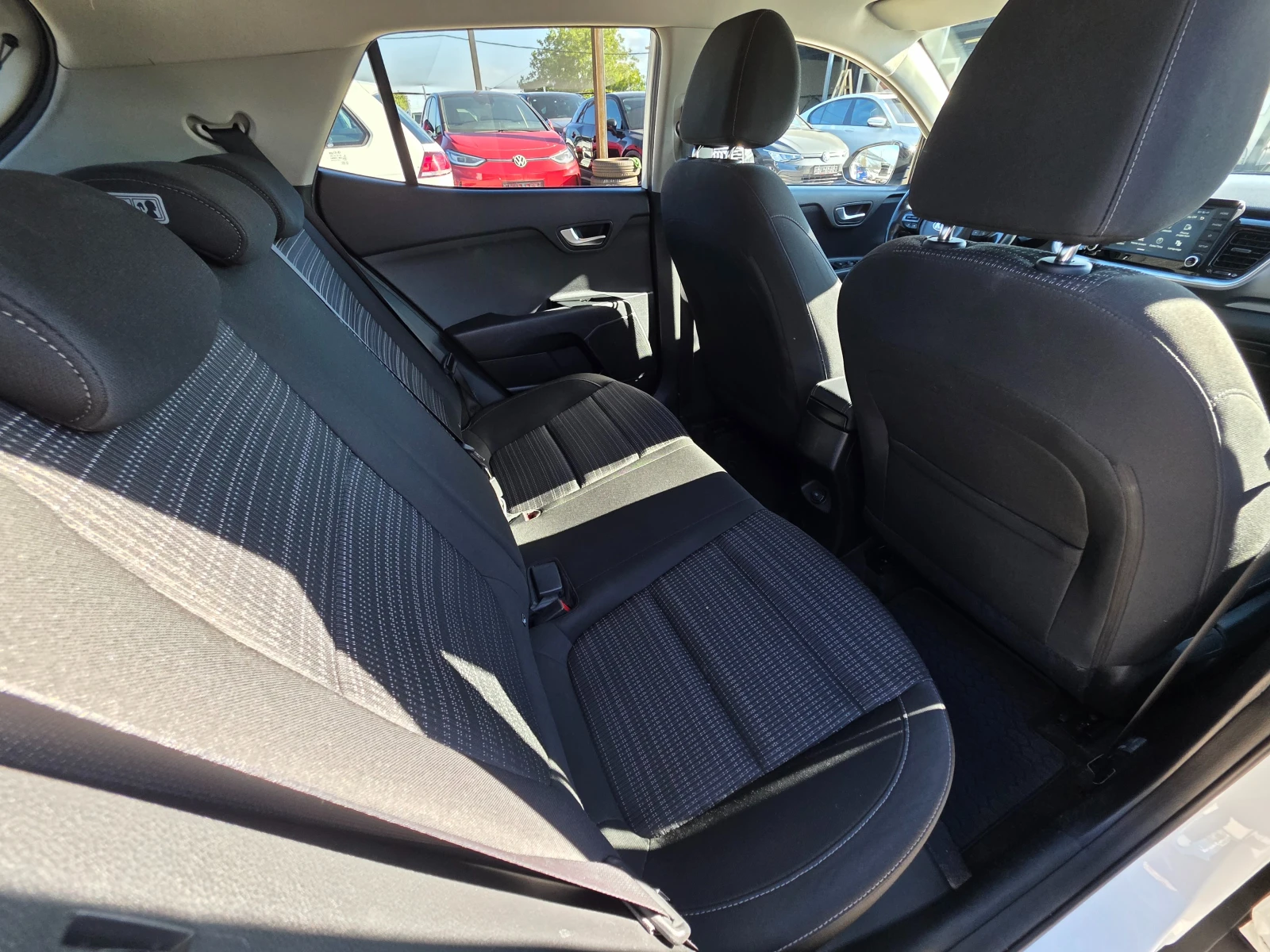 Kia Stonic 1.0 T-GDI-Automatic-120hp, снимка 15 - Автомобили и джипове - 56325037