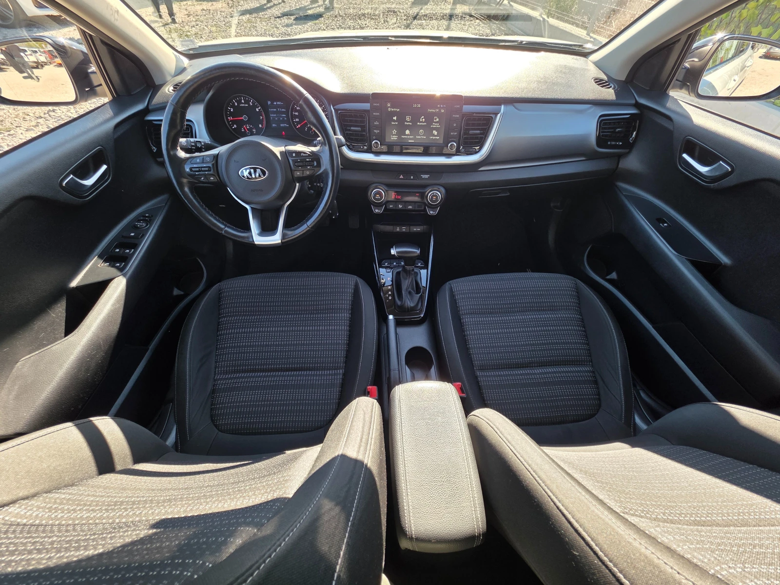 Kia Stonic 1.0 T-GDI-Automatic-120hp, снимка 9 - Автомобили и джипове - 56325037