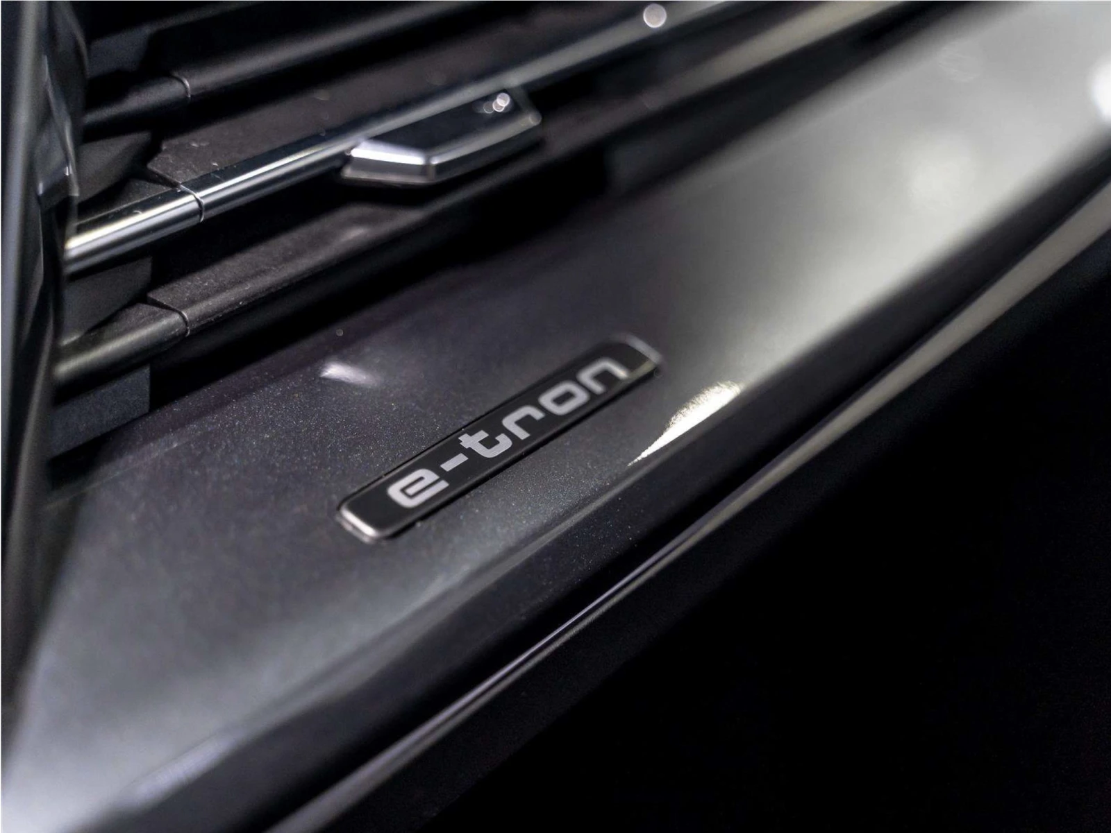 Audi Q4 S-Line E-Tron* MATRIX* �����* 21" RS*  | Mobile.bg � ����������� 14